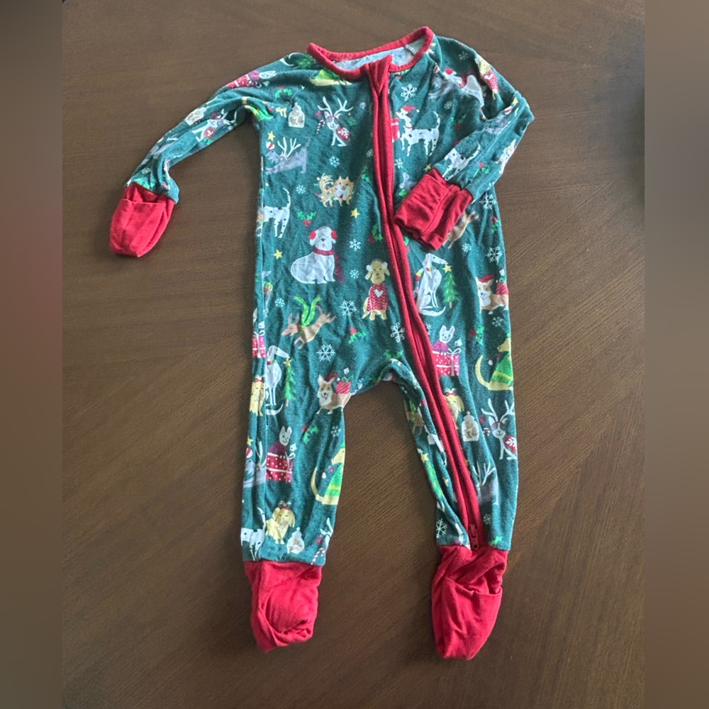 Little Sleepies Holiday Hounds